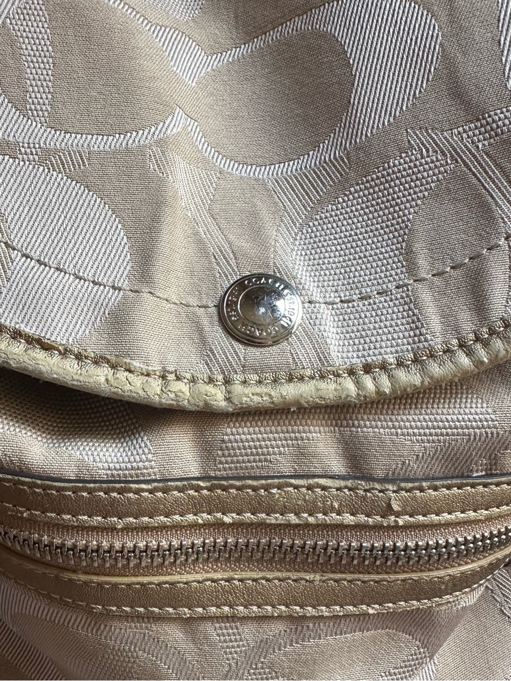 Vintage Coach Kyra Signature Backpack Beige Gold - super clean - As Is - Picture 5 of 15